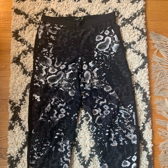 Trouve Silky Joggers - Picture 3 of 4